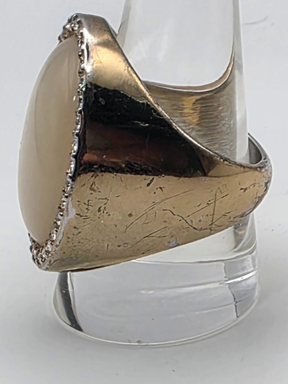 Premier Designs Avery Gold Tone Mother of Pearl Rhinestone Ring Size 10 - Picture 4 of 7